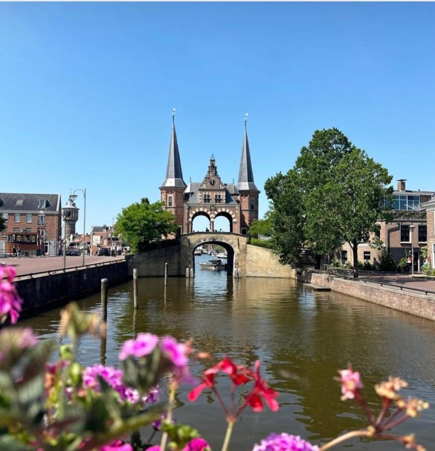 Bed & Breakfast Waterpoort - Incl Gratis Licht Ontbijt En Parking Sneek Exterior foto